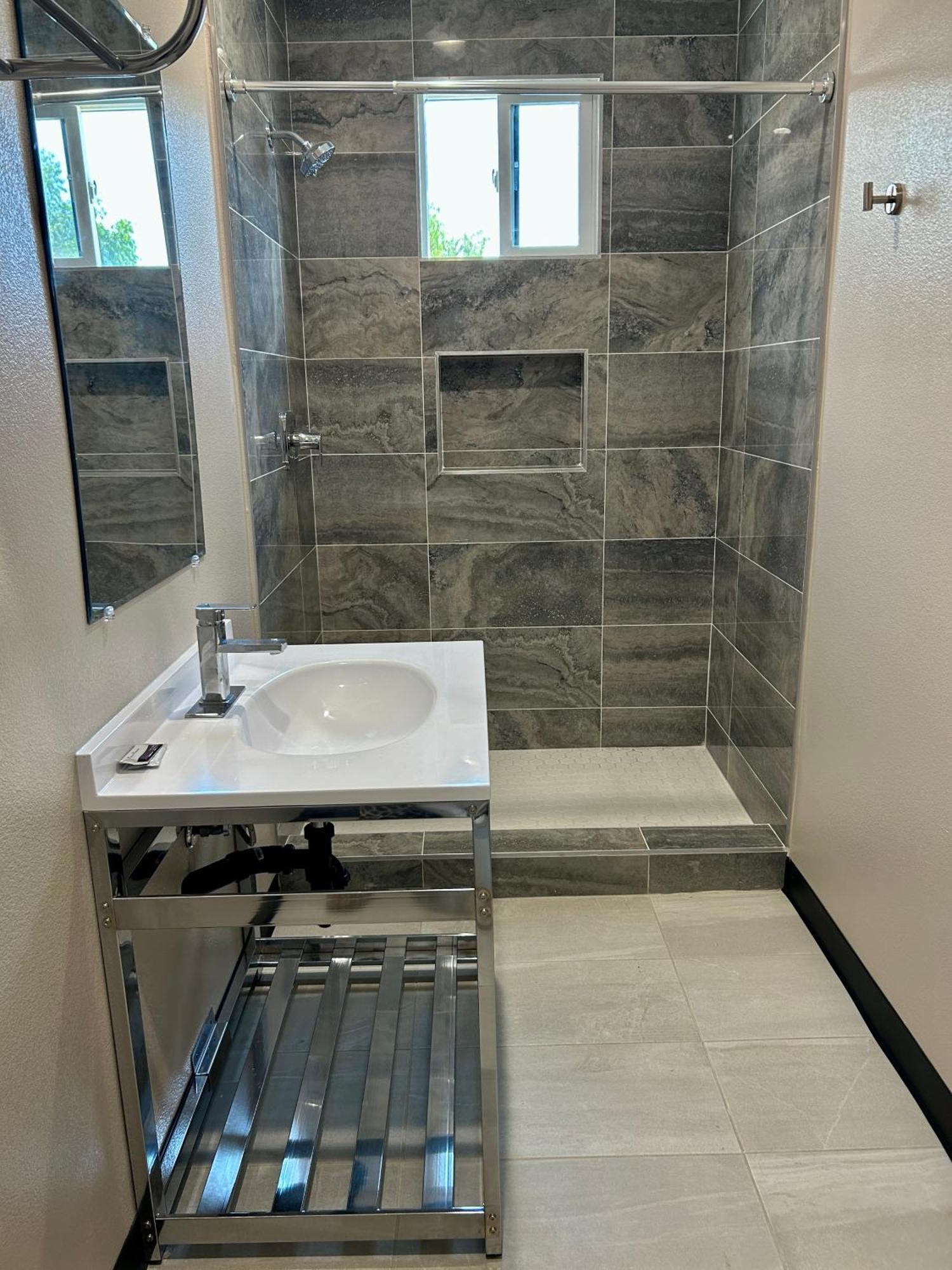 Star Inn Hotel Maywood Екстер'єр фото